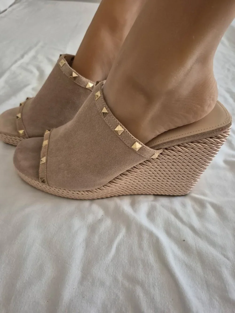 Marc Fisher Zyme Studded Suede Espadrille Wedge Platform Sandals, Size 11M